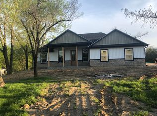5270 E Ernie Langdon Rd, Hartsburg, MO 65039