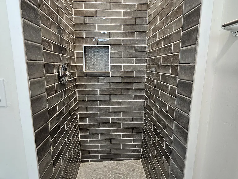 Silverlake Towers — Photo 47