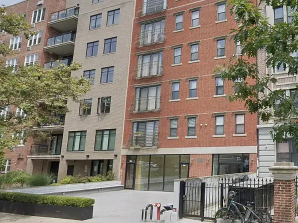 235 Ocean Pkwy #C-1, Brooklyn, NY 11218