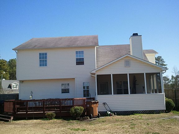Screened in porch