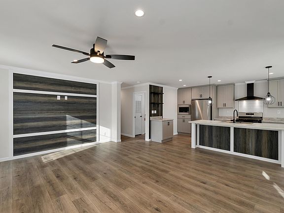 3rd image of 8 Chestnut Road