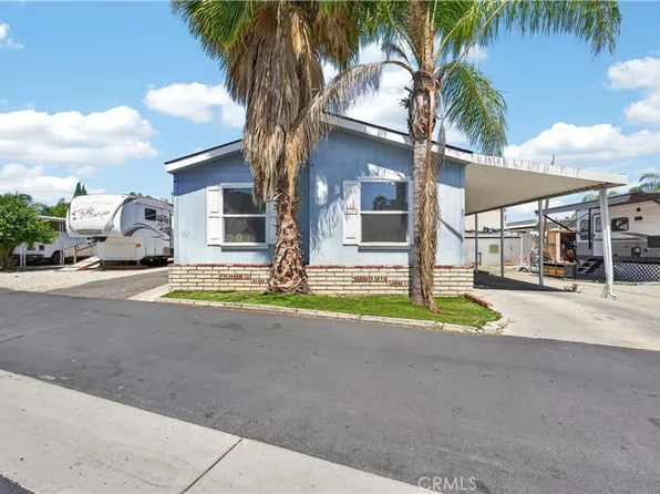 220 S Elk St Spc 37, Hemet, CA 92543
