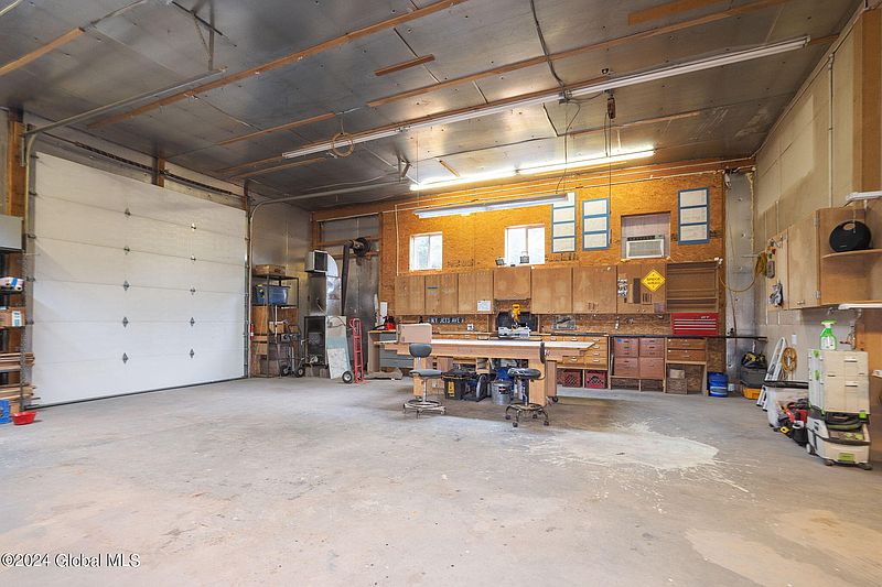 5th image of 168 Radliff Road