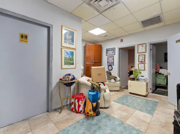 5910 Palisade Avenue image 11 of 23