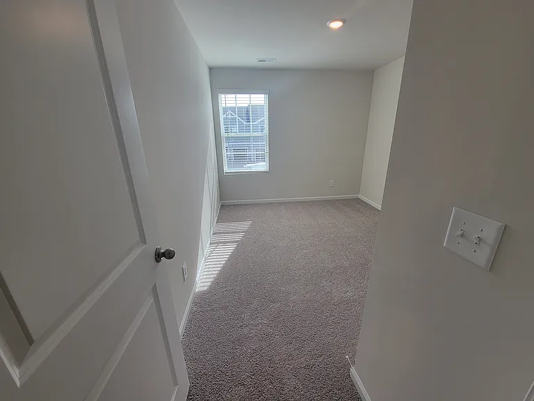 5250 Brailey Cir — Photo 16
