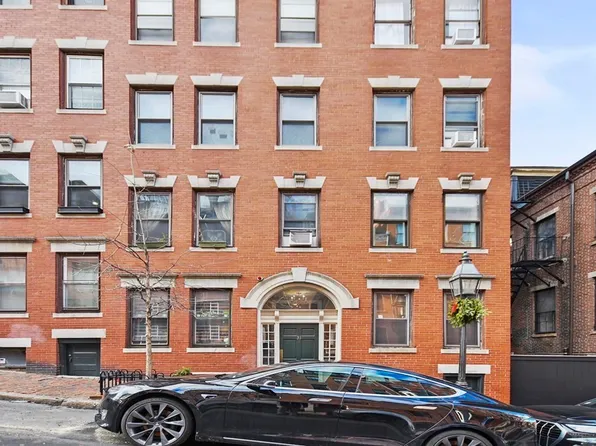 31 Irving St APT 1, Boston, MA 02114