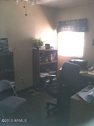 4th image of 1626 N Country Club Dr