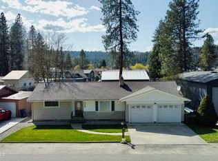 112 Woodland Dr, Pinehurst, ID 83850