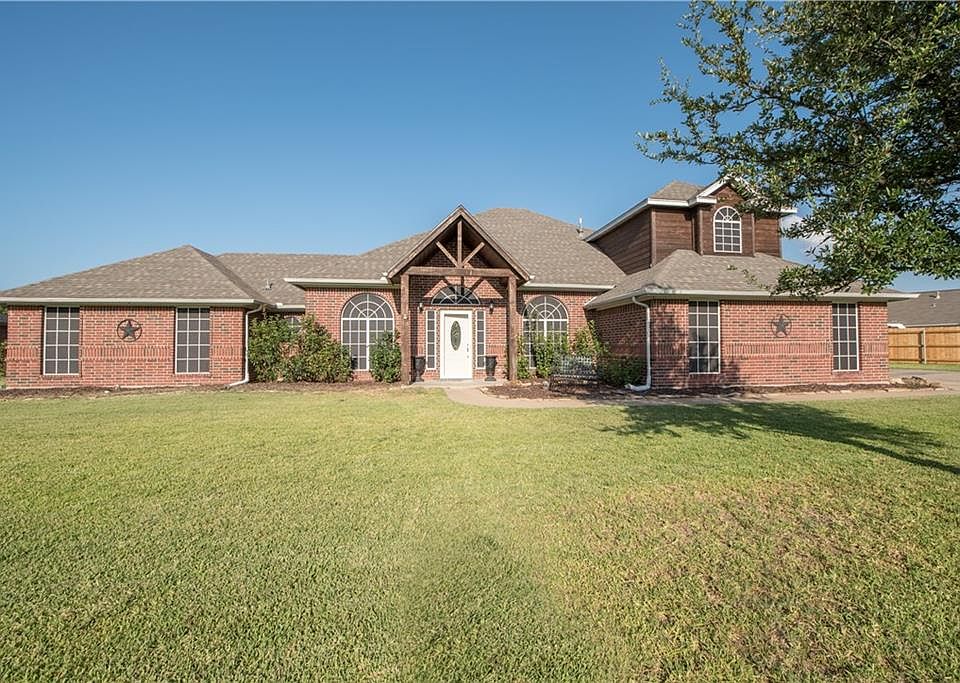 1st image of 828 Alconberry Dr