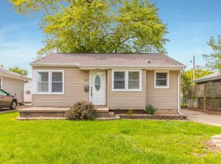 1511 S 3rd St, Pekin, IL 61554