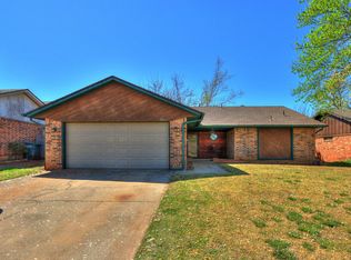 2612 Greenfield Dr, Edmond, OK 73012