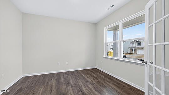 4th image of 817 Comice Pear Way