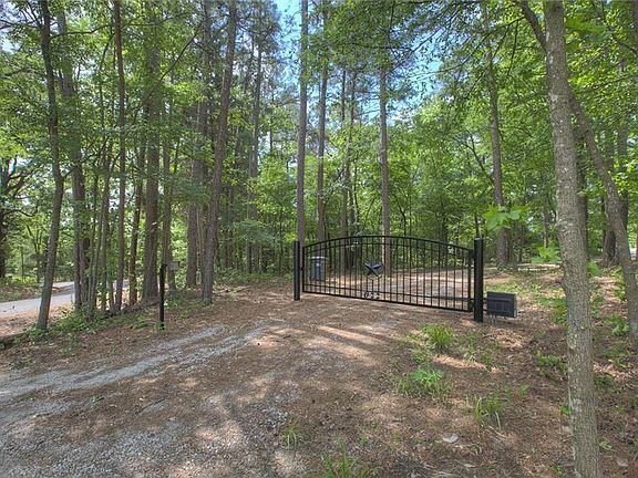 2nd image of 622 County Road 4532