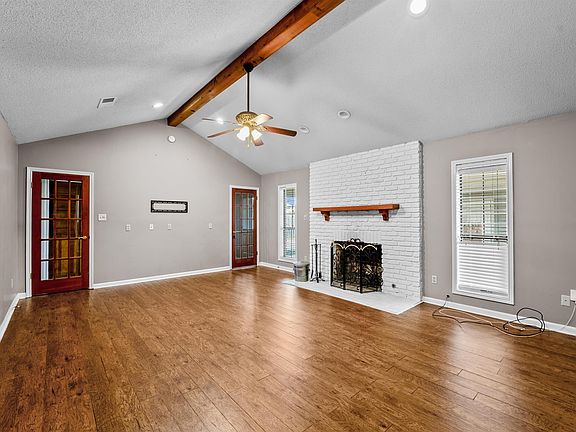 4th image of 13 Poinsetta Rd