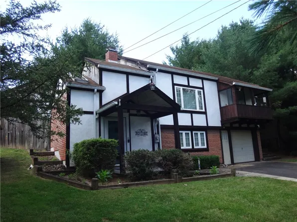 304 Bull Run Rd, Brownsville, PA 15417