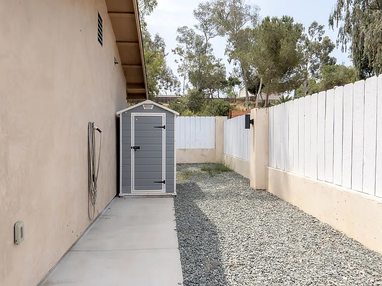 1392 Oriole Pl #A — Photo 16