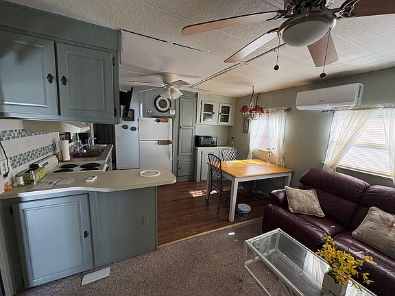 5th image of 12 Barracuda Dr #3211