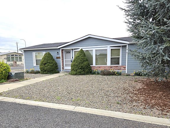 3rd image of 1830 Magnolia Ct