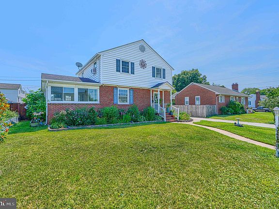 4th image of 559 Fairmount Rd
