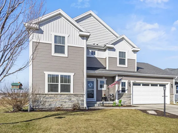466 Crescendo Dr, Sun Prairie, WI 53590