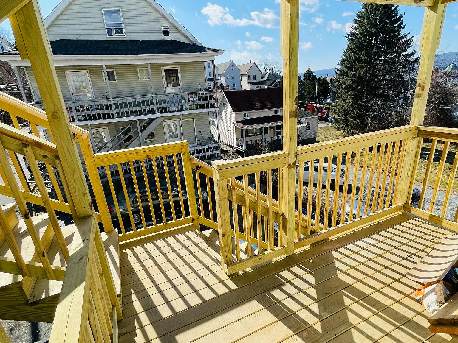 838 Moosic St — Photo 3