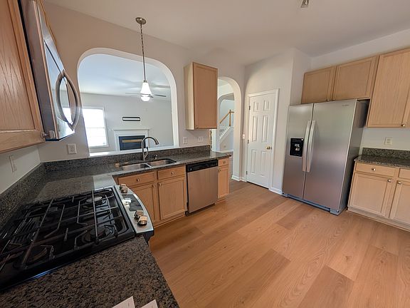 5th image of 8717 Springhouse Ln