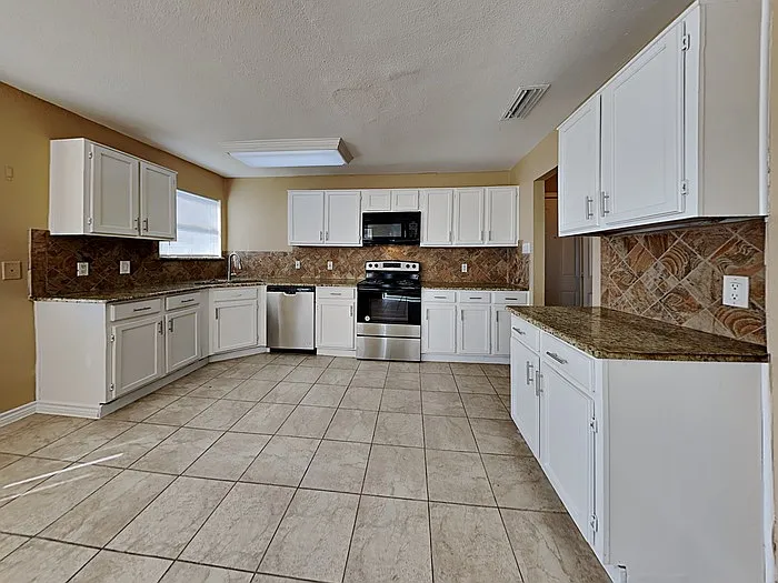 7804 Rice Dr — Photo 10