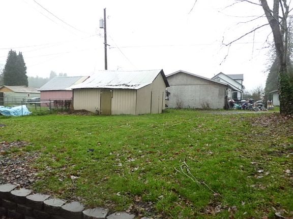 3rd image of 1308 Windsor Ave