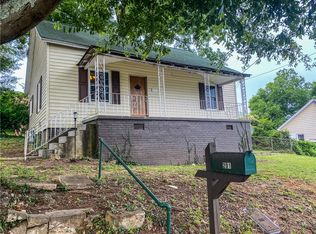 201 S 9th St, Easley, SC 29640