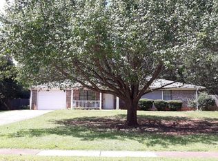 145 Grove Creek Dr, Locust Grove, GA 30248