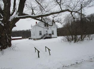 6727 California Rd, Williamsfield, OH 44093