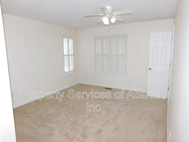 11215 Abbotts Station Dr — Photo 23