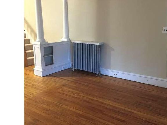 4th image of 1904 W 7th St