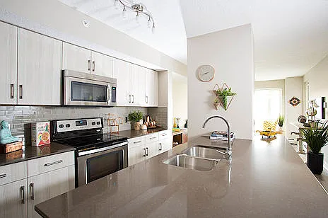 1235 11th Ave SW
