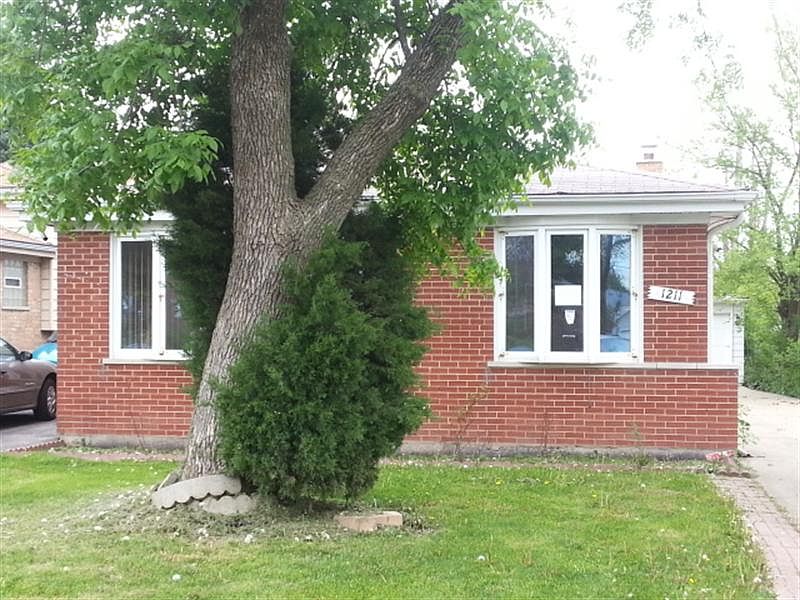 1st image of 1211 Brookwood St