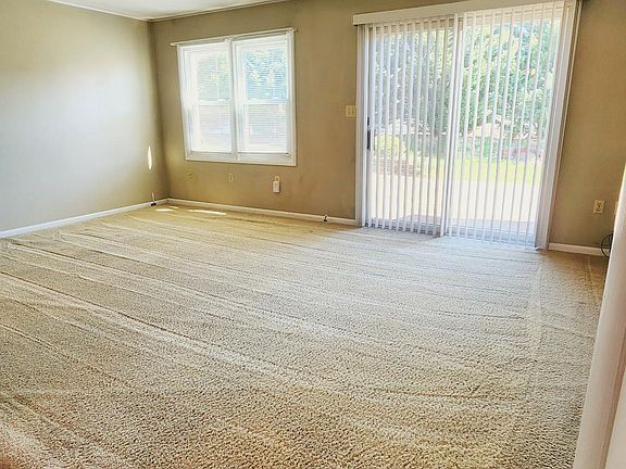 4th image of 1719 English Dr