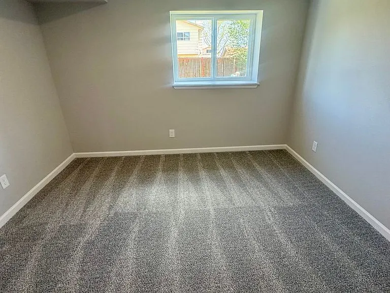 7315 Songbird Dr — Photo 11