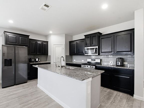3rd image of 7005 McPherson Ln