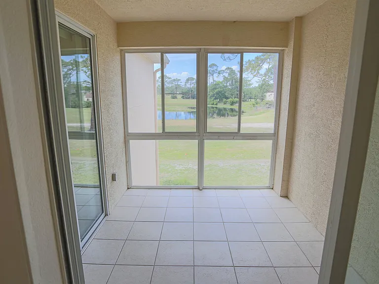 1603 Prestwick Pl — Photo 14