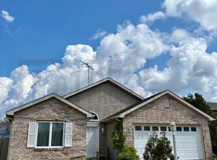 361 Larkin Ln, Chesterton, IN 46304