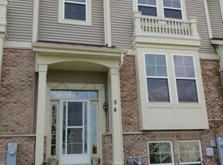 54 Veneto Ct, Streamwood, IL 60107