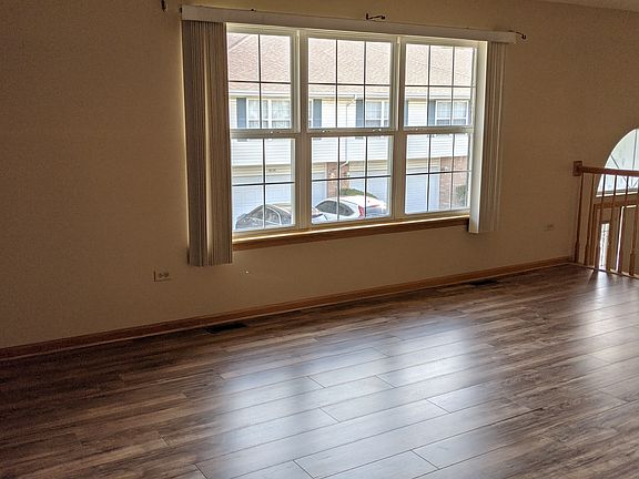 3rd image of 18120 Kirby Dr #18120