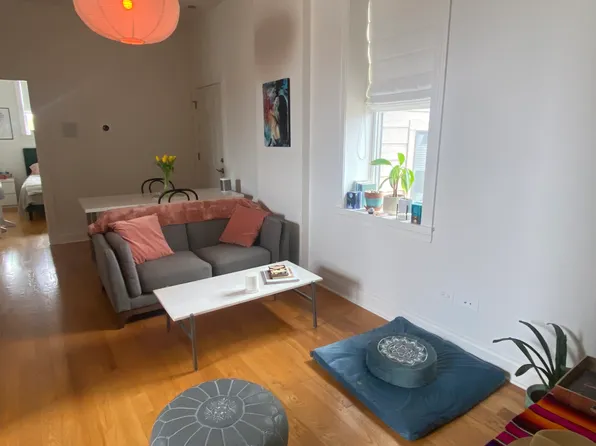 942 N Fairfield Ave #3R, Chicago, IL 60622