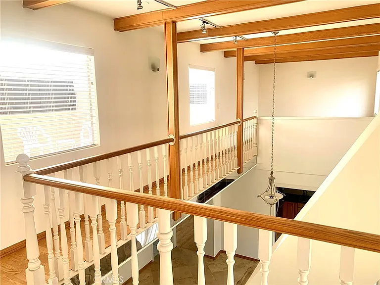425 S Catalina Ave #4 — Photo 26