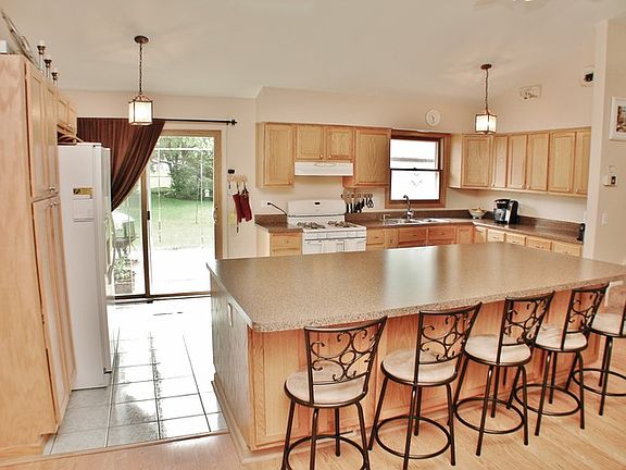 4th image of 283 Cedarwood Ln