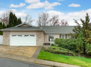 1774 Garden Dr, Medford, OR