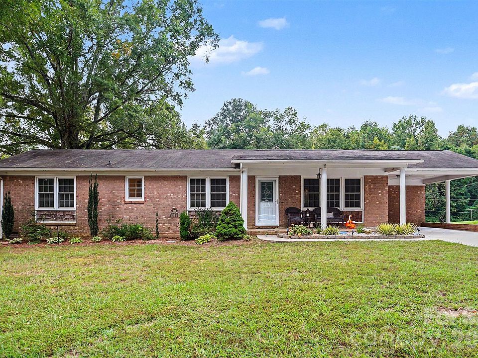 1st image of 104 Terrace Dr