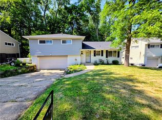 1585 Kingsley Ave, Akron, OH 44313