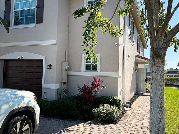 Corner Unit