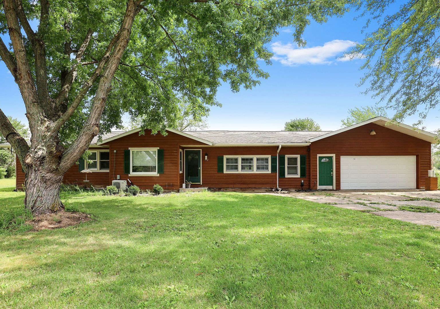 112 Sandy Dr, Cissna Park, IL 60924 Zillow